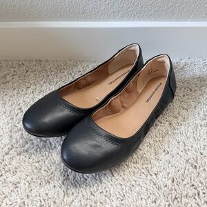 NWOT Amazon Essentials Women's Ballet Flats
